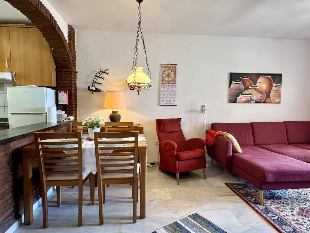 2 sypialnia Apartament na sprzedaż w Calahonda z basenem garażem - 325 000 € (Ref: 9939495)
