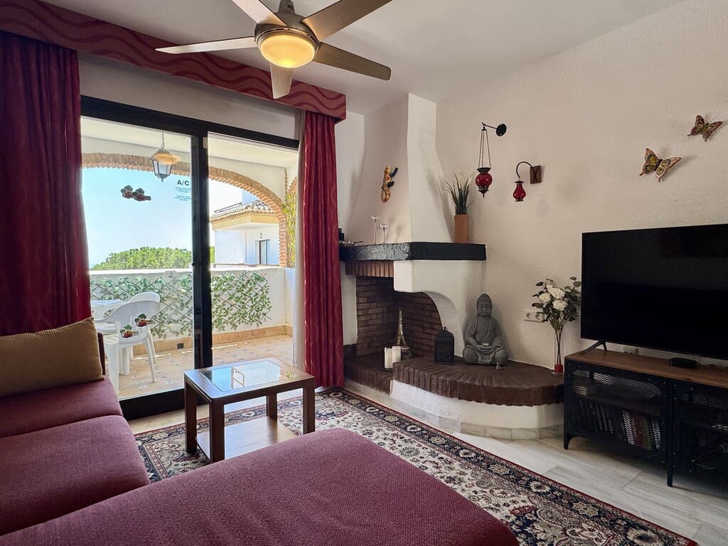 2 sypialnia Apartament na sprzedaż w Calahonda z basenem garażem - 325 000 € (Ref: 9939495)