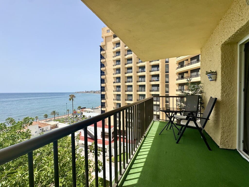 2 sypialnia Penthouse na sprzedaż w Carvajal z basenem - 399 000 € (Ref: 9972923)