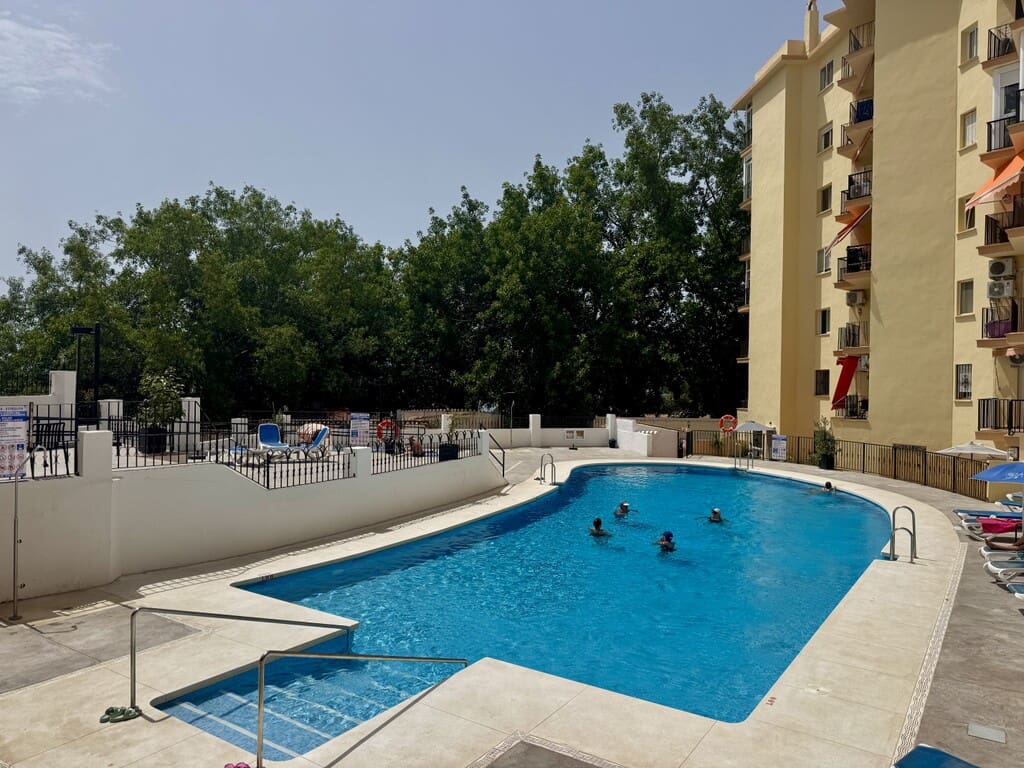 2 sypialnia Penthouse na sprzedaż w Carvajal z basenem - 399 000 € (Ref: 9972923)