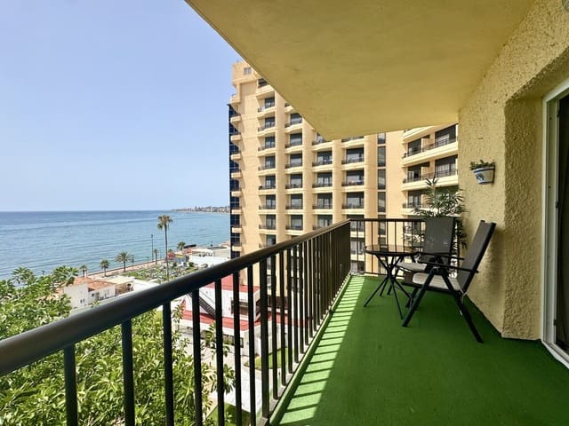 2 soveværelse Penthouse til salg i Carvajal, Fuengirola med swimmingpool - € 399.000 (Ref: 9972923)