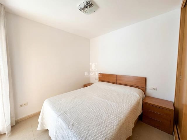 3 quarto Casa em Banda para venda em Cala d'en Bou, San Jose / Sant Josep de Sa Talaia com piscina garagem - 650 000 € (Ref: 10181657)