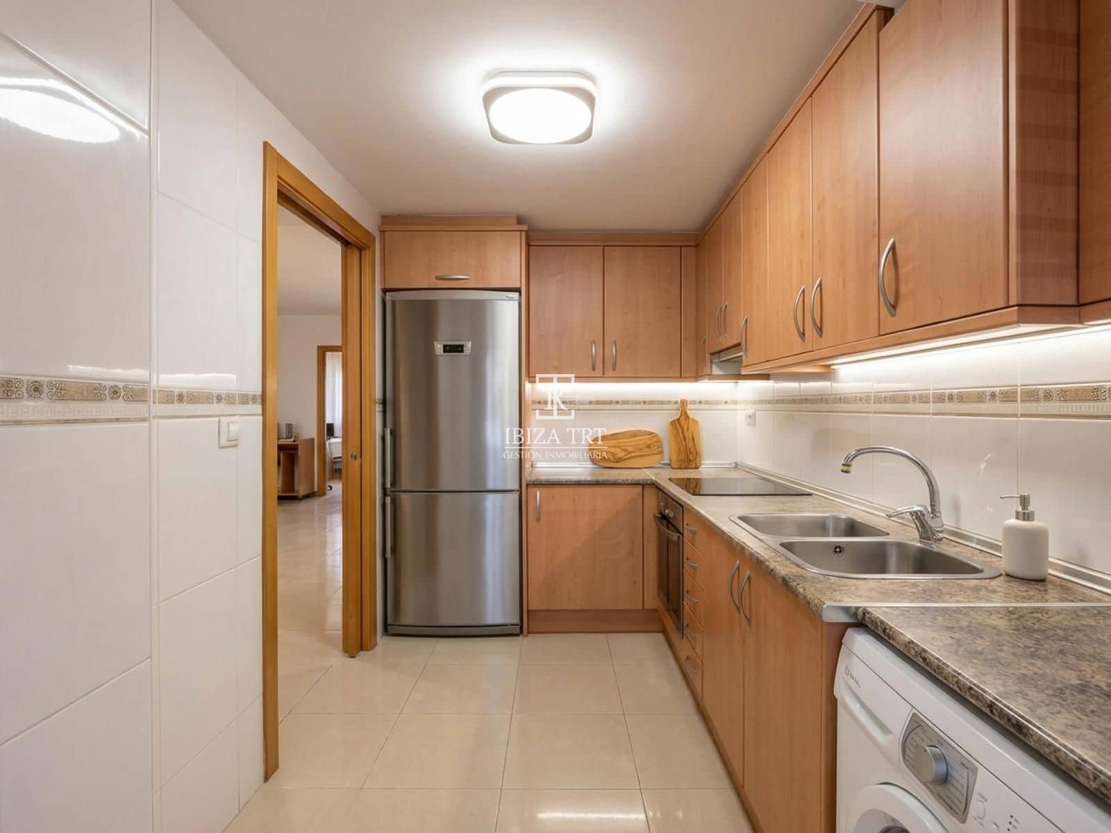 3 quarto Casa em Banda para venda em Cala d'en Bou com piscina garagem - 650 000 € (Ref: 10181657)