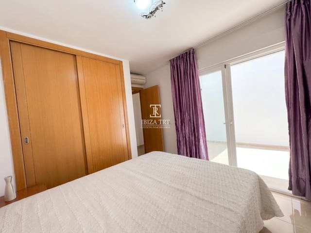 3 quarto Casa em Banda para venda em Cala d'en Bou, San Jose / Sant Josep de Sa Talaia com piscina garagem - 650 000 € (Ref: 10181657)