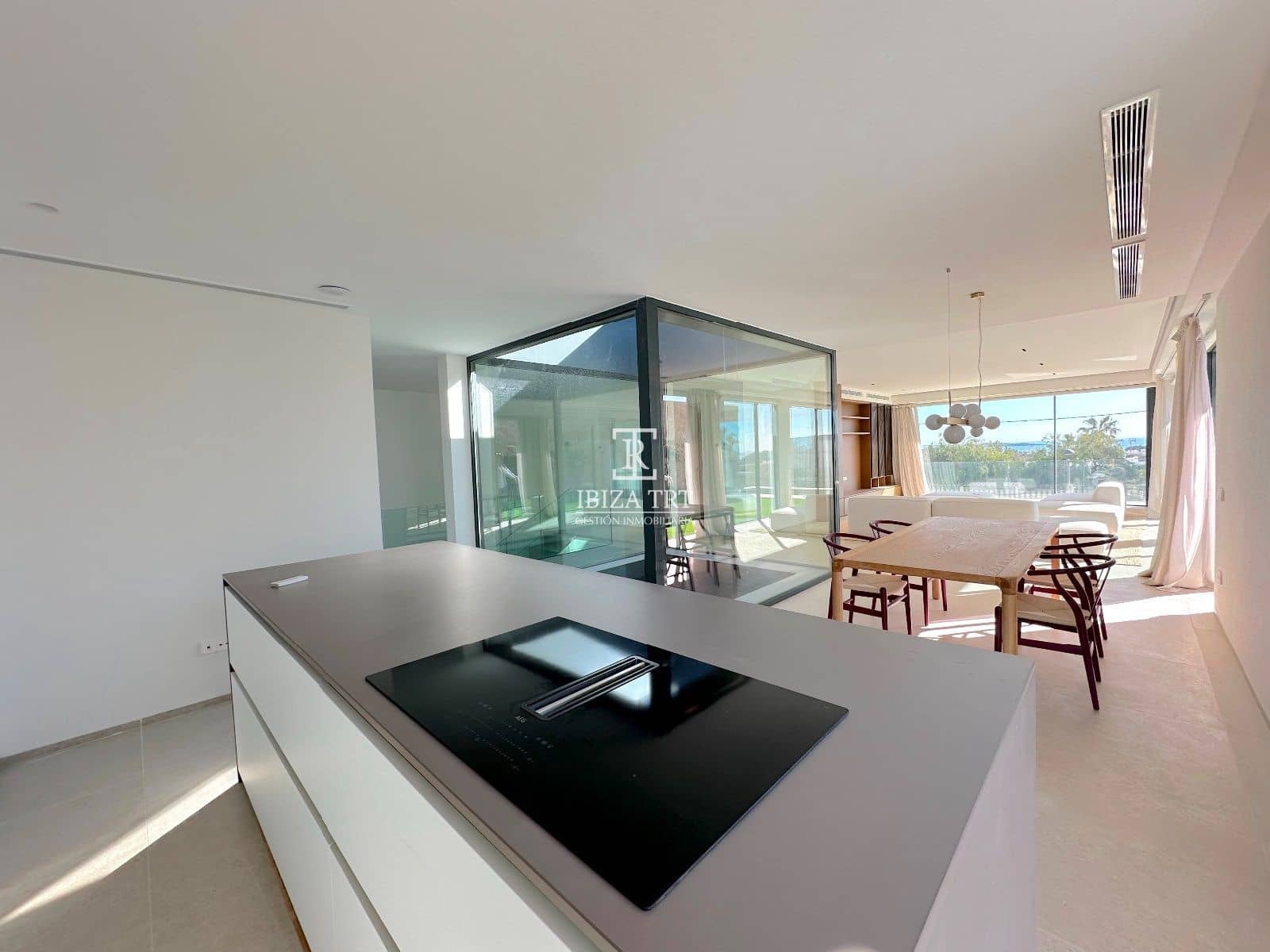 4 soverom Villa til salgs i Santa Eulalia / Santa Eularia med svømmebasseng garasje - € 2 350 000 (Ref: 6239802)