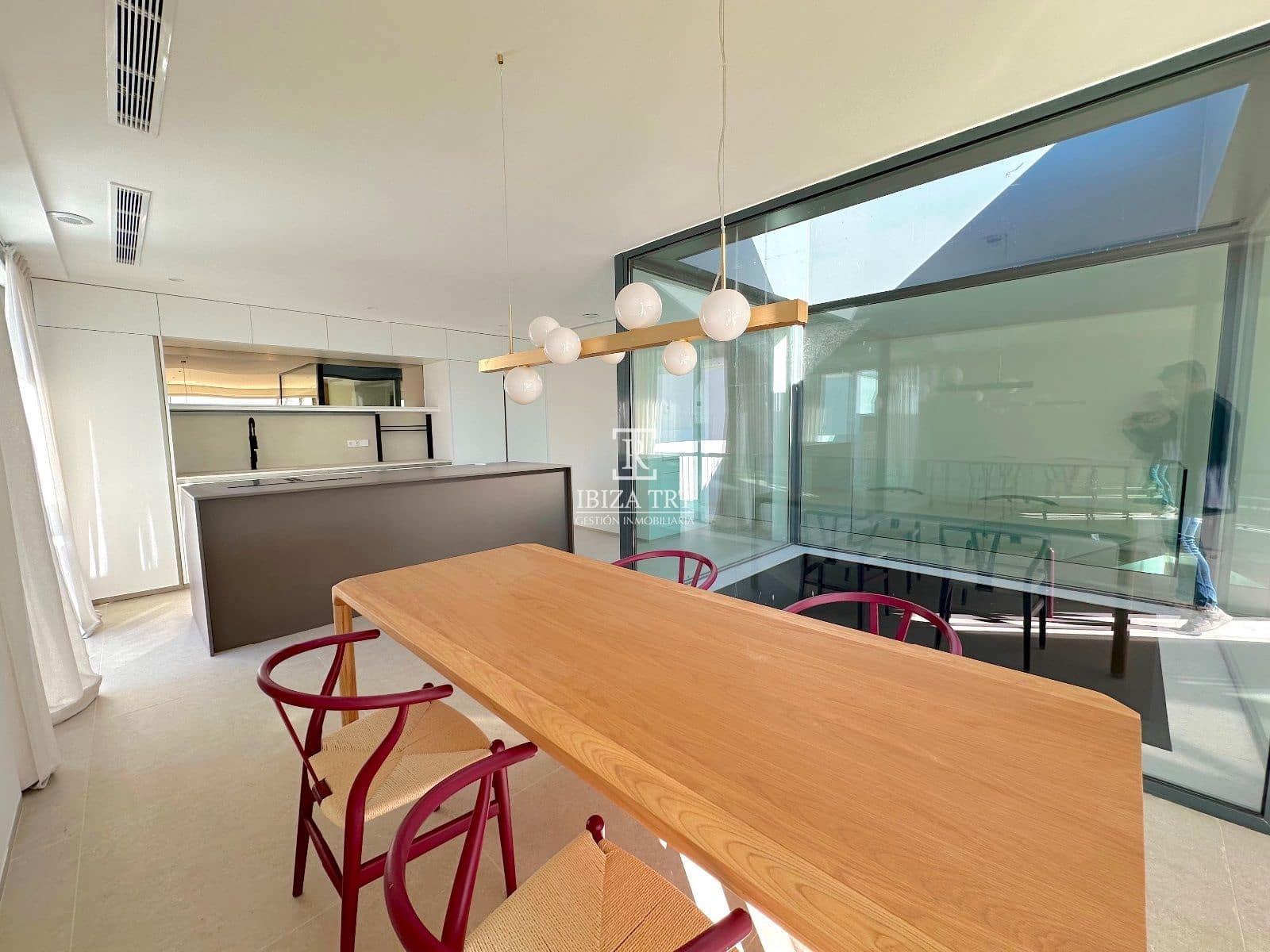 4 soverom Villa til salgs i Santa Eulalia / Santa Eularia med svømmebasseng garasje - € 2 350 000 (Ref: 6239802)