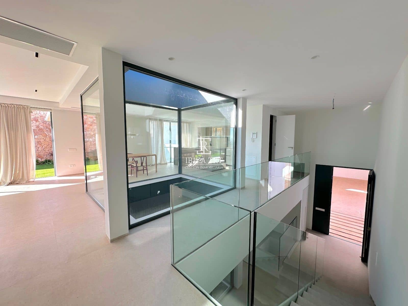 4 soverom Villa til salgs i Santa Eulalia / Santa Eularia med svømmebasseng garasje - € 2 350 000 (Ref: 6239802)