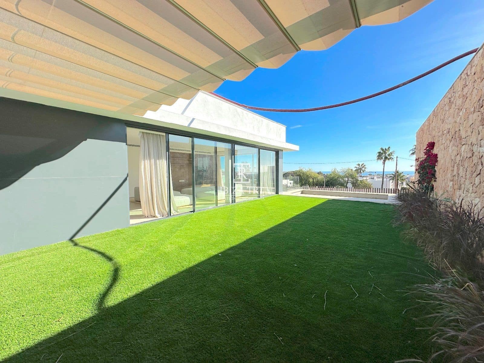 4 soverom Villa til salgs i Santa Eulalia / Santa Eularia med svømmebasseng garasje - € 2 350 000 (Ref: 6239802)