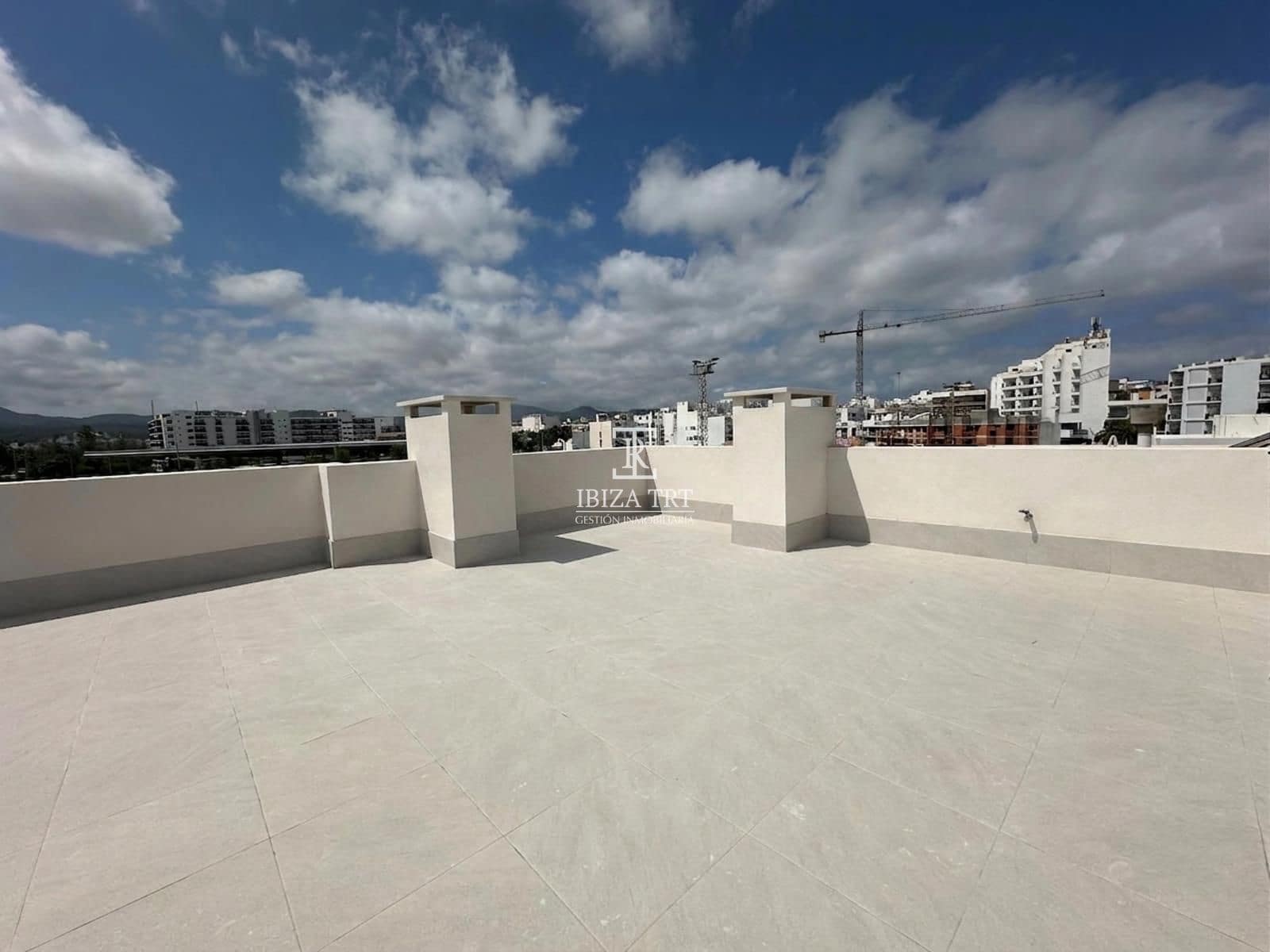 2 bedroom Penthouse for sale in Sant Antoni de Portmany with garage - € 530,000 (Ref: 6509417)