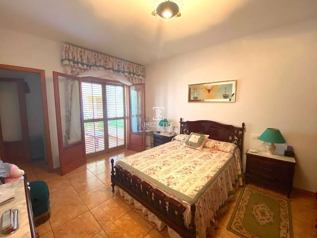4 sypialnia Willa na sprzedaż w Sant Antoni de Portmany z garażem - 1 560 000 € (Ref: 7071458)