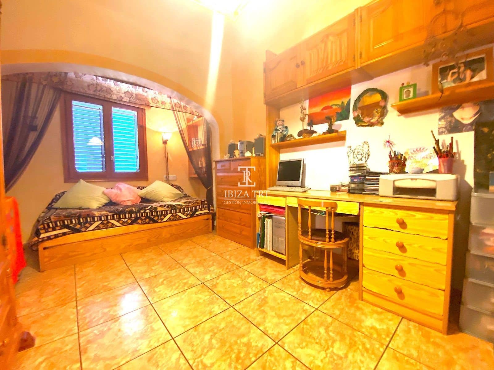 4 soveværelse Villa til salg i Sant Antoni de Portmany med garage - € 1.560.000 (Ref: 7071458)