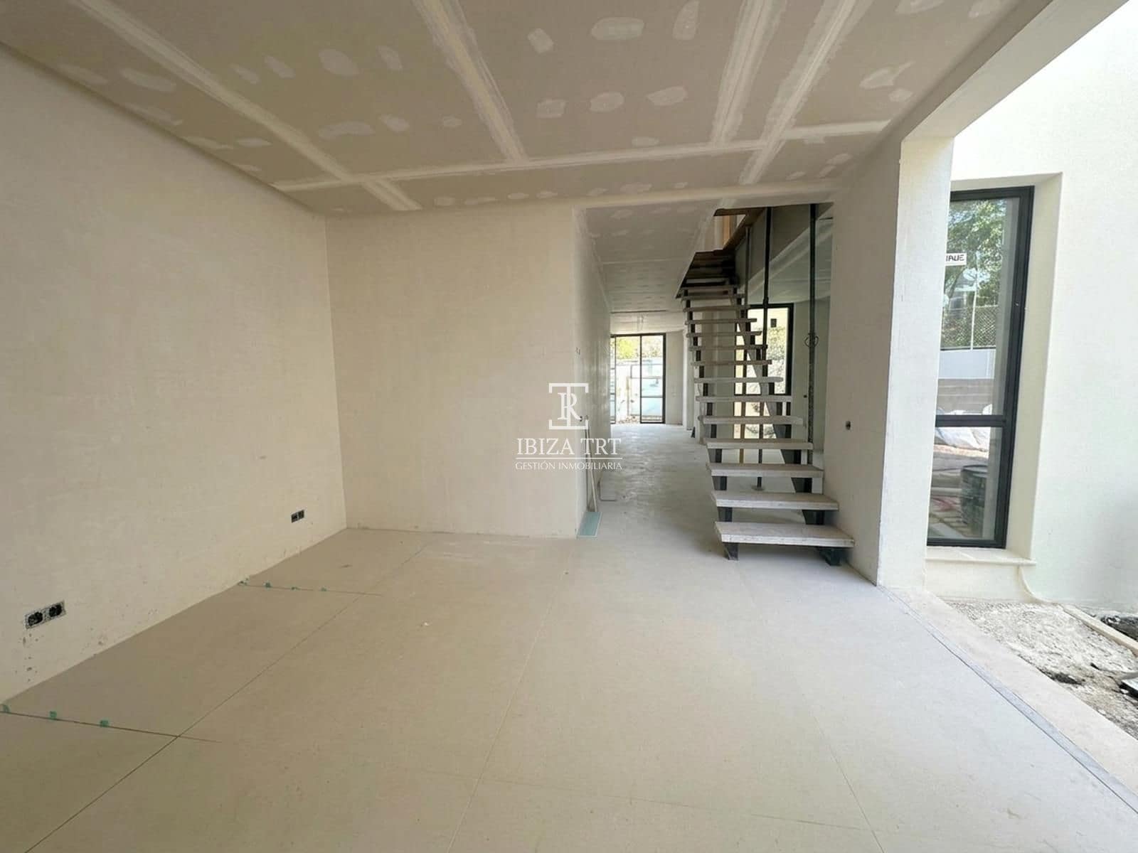 3 quarto Casa em Banda para venda em Sant Joan de Labritja com piscina garagem - 1 150 000 € (Ref: 8387516)