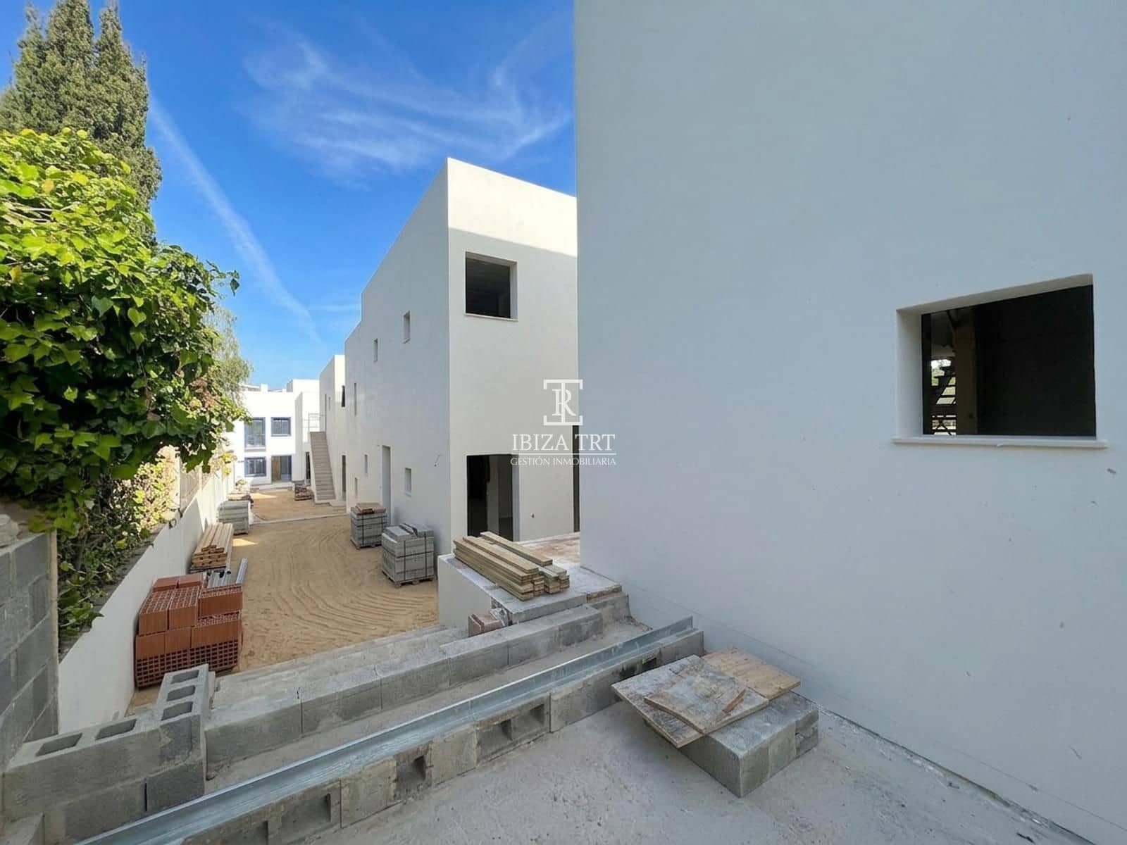 3 quarto Casa em Banda para venda em Sant Joan de Labritja com piscina garagem - 1 150 000 € (Ref: 8387516)