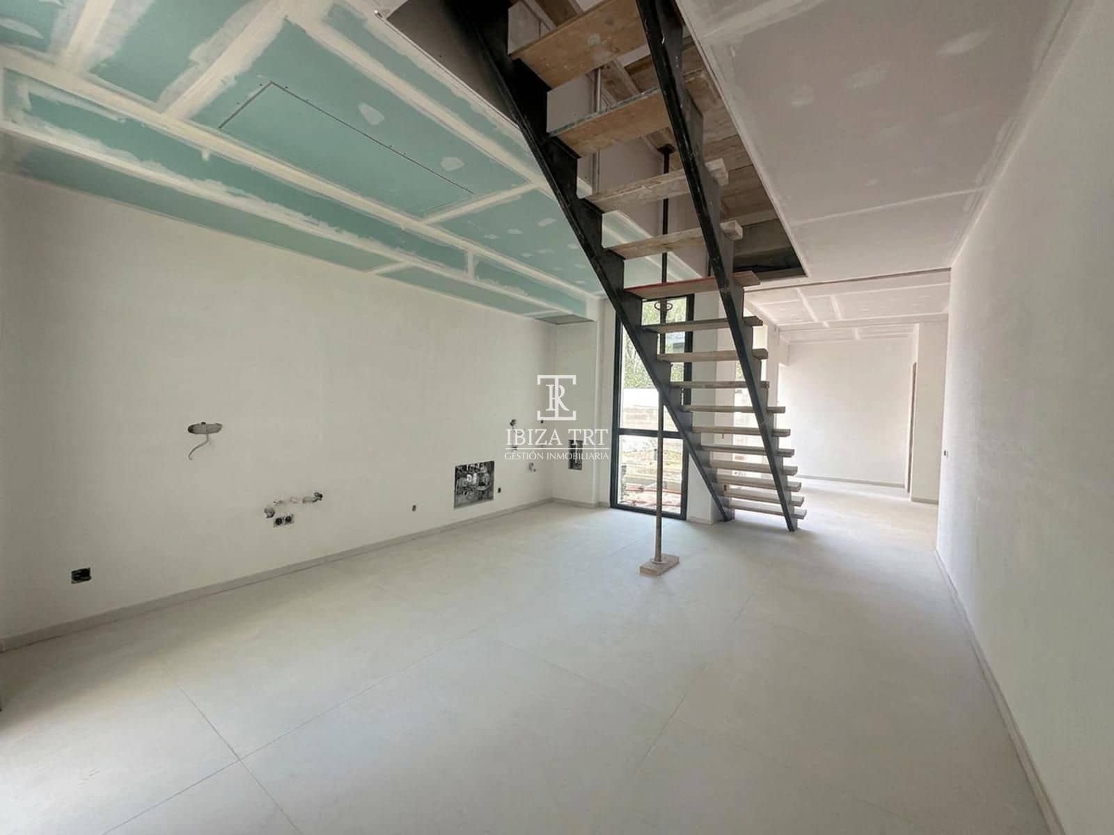 3 quarto Casa em Banda para venda em Sant Joan de Labritja com piscina garagem - 1 150 000 € (Ref: 8387516)