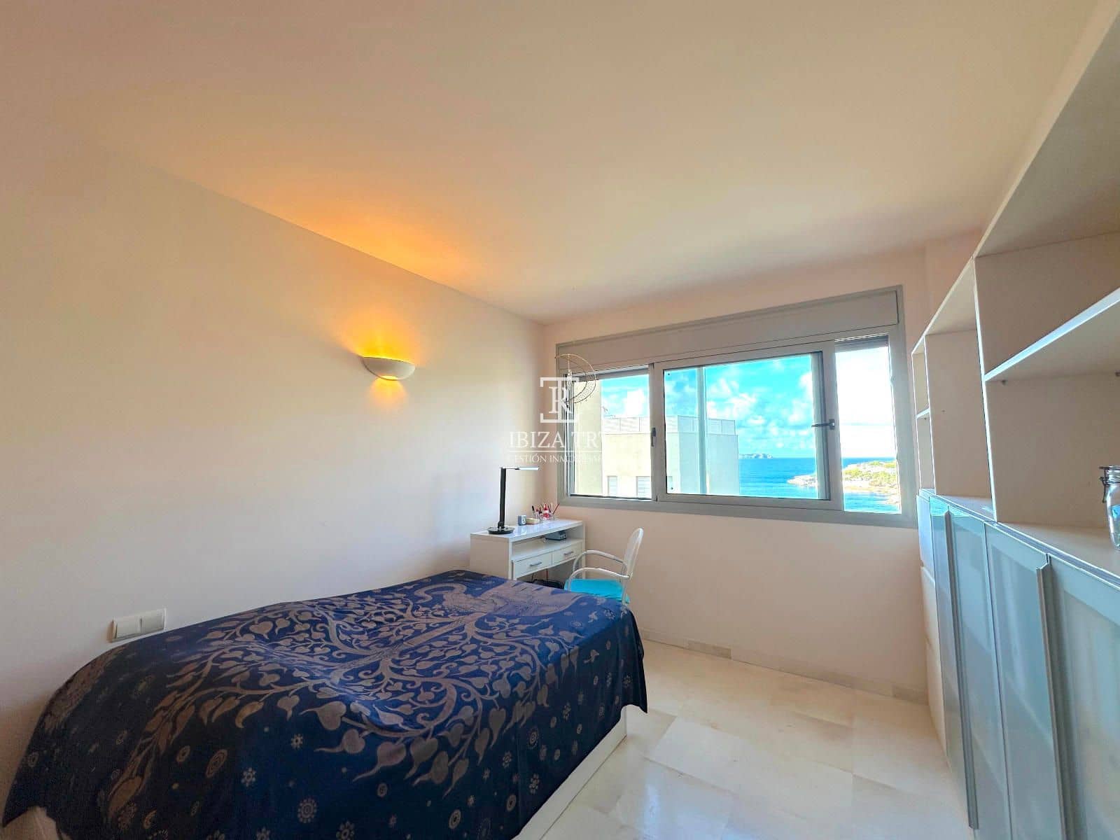 2 soveværelse Penthouse til salg i Cala Gracio med swimmingpool garage - € 820.000 (Ref: 8633770)