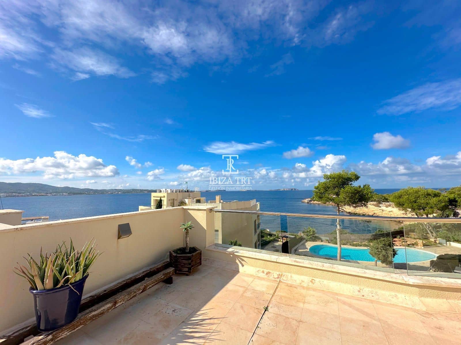 2 soveværelse Penthouse til salg i Cala Gracio med swimmingpool garage - € 820.000 (Ref: 8633770)