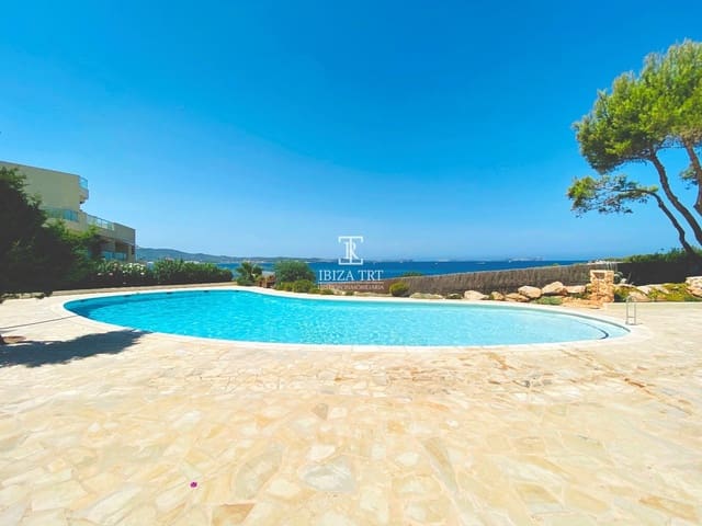 2 soveværelse Penthouse til salg i Cala Gracio, Sant Antoni de Portmany med swimmingpool garage - € 820.000 (Ref: 8633770)