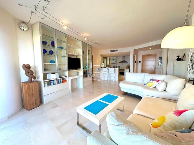 2 soveværelse Penthouse til salg i Cala Gracio, Sant Antoni de Portmany med swimmingpool garage - € 820.000 (Ref: 8633770)