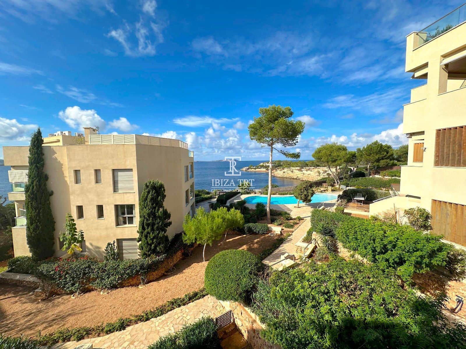 2 soveværelse Penthouse til salg i Cala Gracio med swimmingpool garage - € 820.000 (Ref: 8633770)