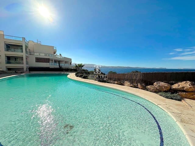 2 soveværelse Penthouse til salg i Cala Gracio, Sant Antoni de Portmany med swimmingpool garage - € 820.000 (Ref: 8633770)