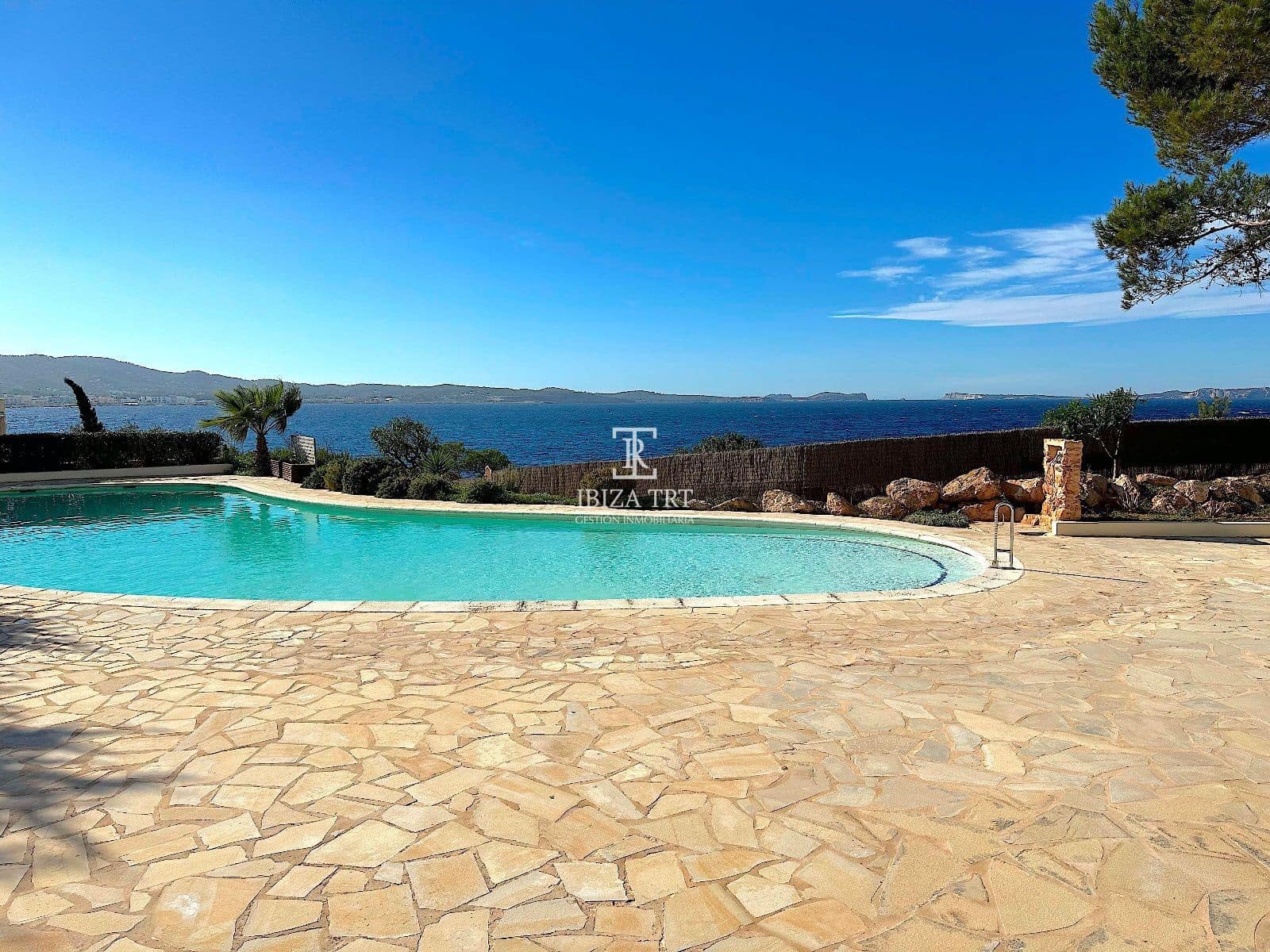 2 soveværelse Penthouse til salg i Cala Gracio med swimmingpool garage - € 820.000 (Ref: 8633770)