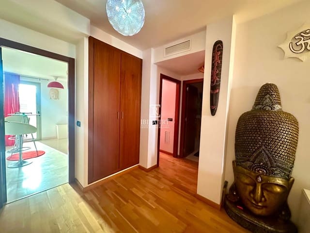 2 slaapkamer Flat te koop in Port des Torrent, San Jose / Sant Josep de Sa Talaia met zwembad garage - € 880.000 (Ref: 8676801)