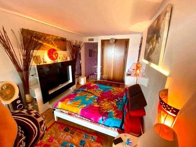 2 slaapkamer Flat te koop in Port des Torrent, San Jose / Sant Josep de Sa Talaia met zwembad garage - € 880.000 (Ref: 8676801)