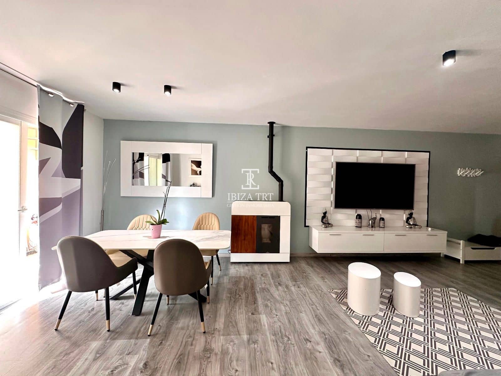 3 soverom Penthouse til salgs i Sant Antoni de Portmany med garasje - € 660 000 (Ref: 8996304)