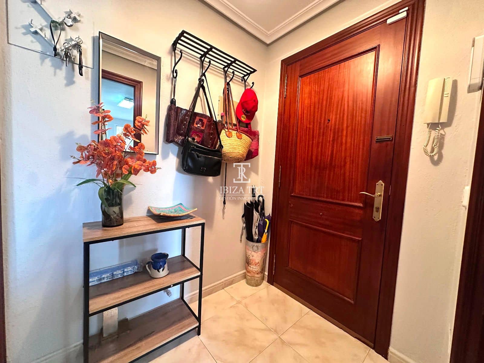 3 slaapkamer Penthouse te koop in Sant Antoni de Portmany - € 595.000 (Ref: 9301402)