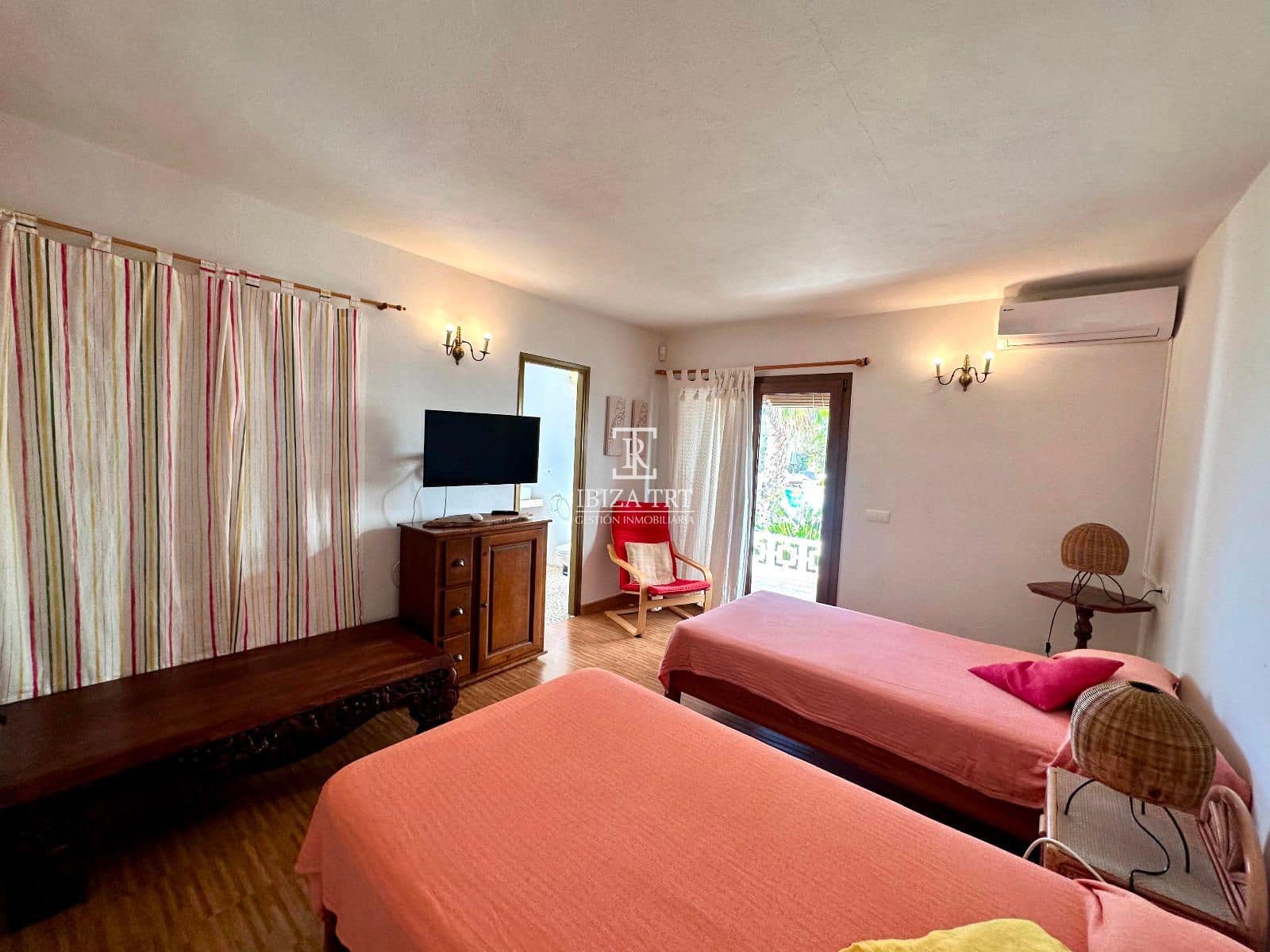 3 sovrum Villa till salu i Sant Antoni de Portmany med pool - 1 500 000 € (Ref: 9372323)