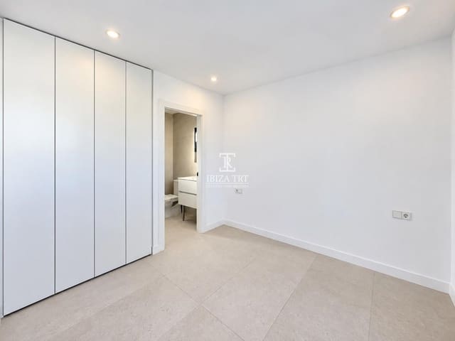 2 Zimmer Penthouse zu verkaufen in Sant Antoni de Portmany mit Garage - 490.000 € (Ref: 9882441)