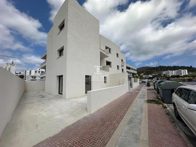 Piso de 2 habitaciones en Sant Antoni de Portmany en venta con garaje - 450.000 € (Ref: 9882442)