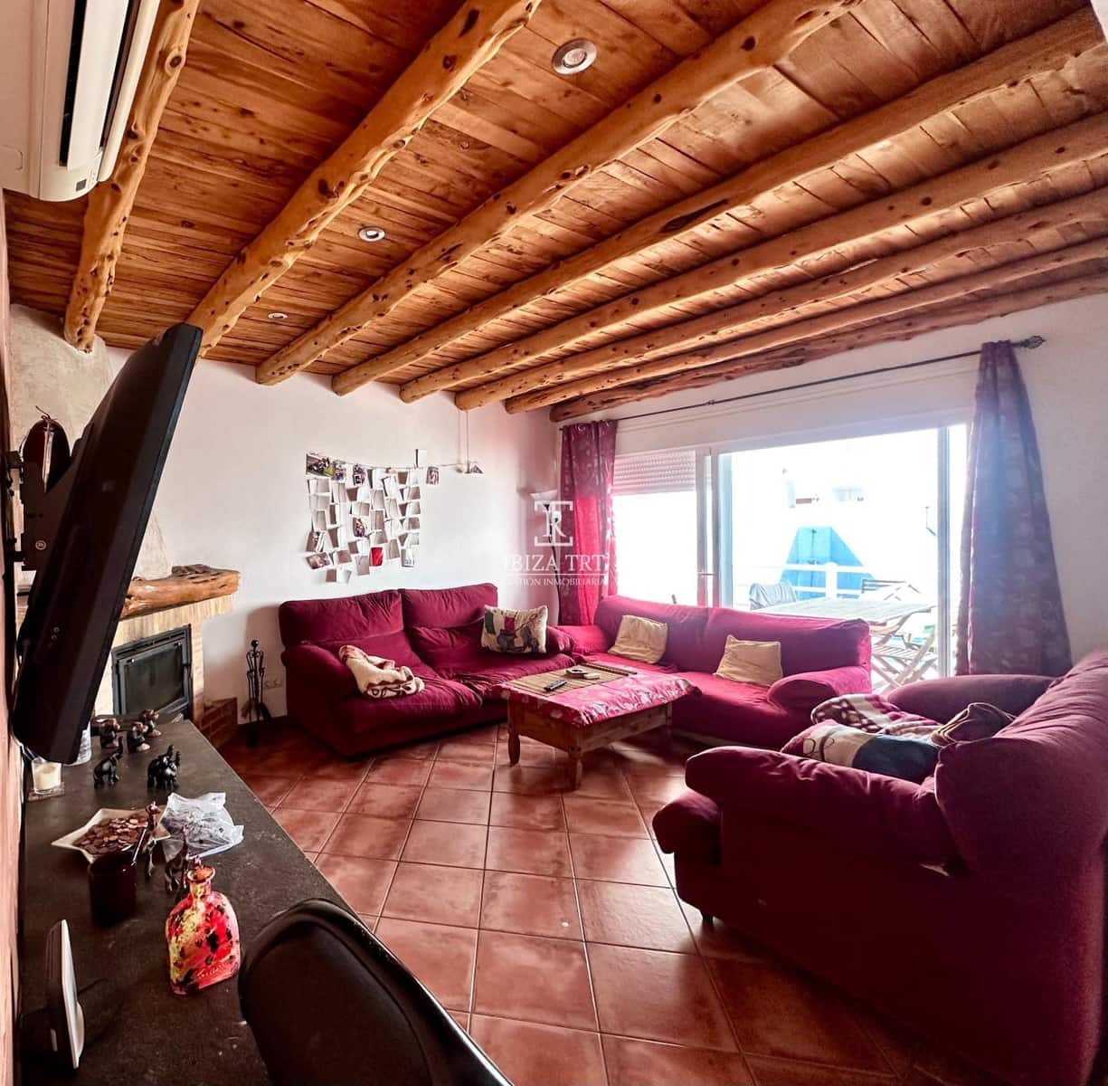 4 slaapkamer Villa te koop in Cala d'en Bou met zwembad garage - € 1.350.000 (Ref: 9991823)
