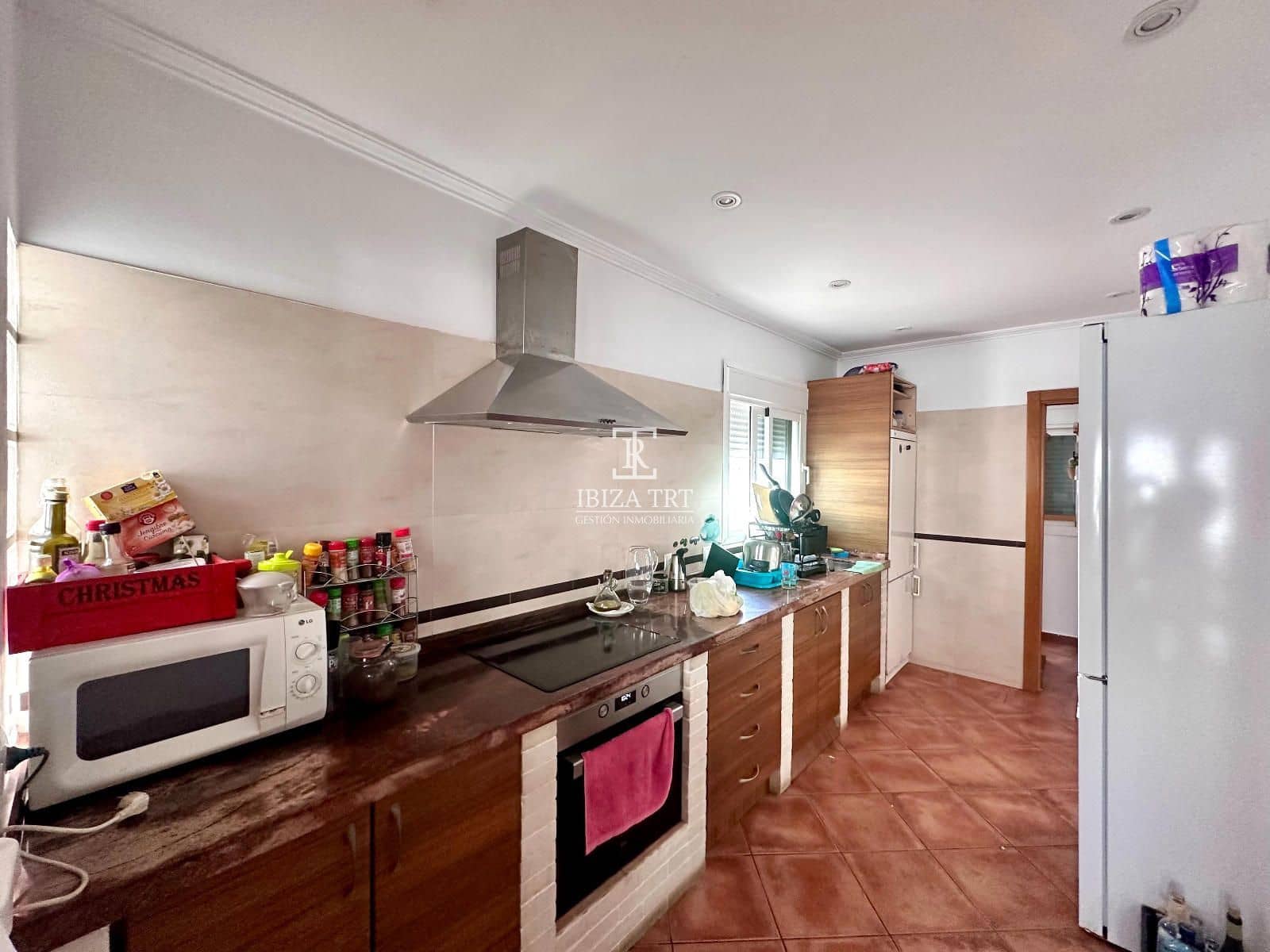 4 slaapkamer Villa te koop in Cala d'en Bou met zwembad garage - € 1.350.000 (Ref: 9991823)