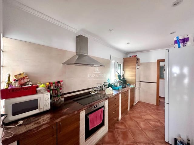 4 slaapkamer Villa te koop in Cala d'en Bou, San Jose / Sant Josep de Sa Talaia met zwembad garage - € 1.350.000 (Ref: 9991823)
