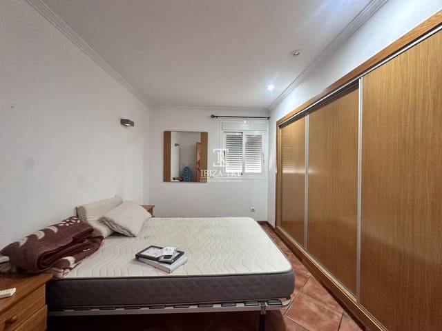 4 slaapkamer Villa te koop in Cala d'en Bou, San Jose / Sant Josep de Sa Talaia met zwembad garage - € 1.350.000 (Ref: 9991823)