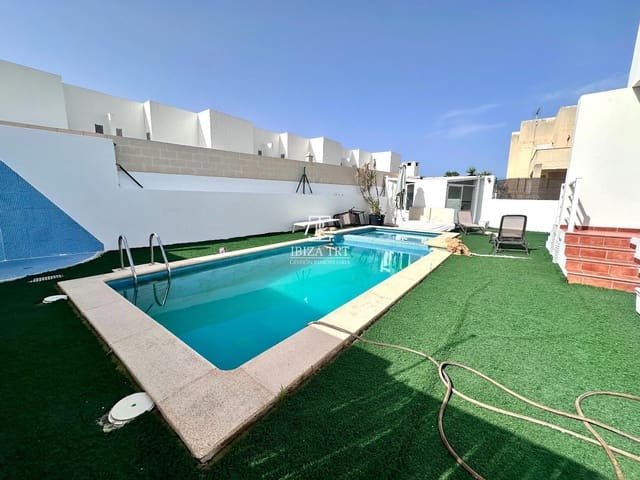 4 slaapkamer Villa te koop in Cala d'en Bou, San Jose / Sant Josep de Sa Talaia met zwembad garage - € 1.350.000 (Ref: 9991823)