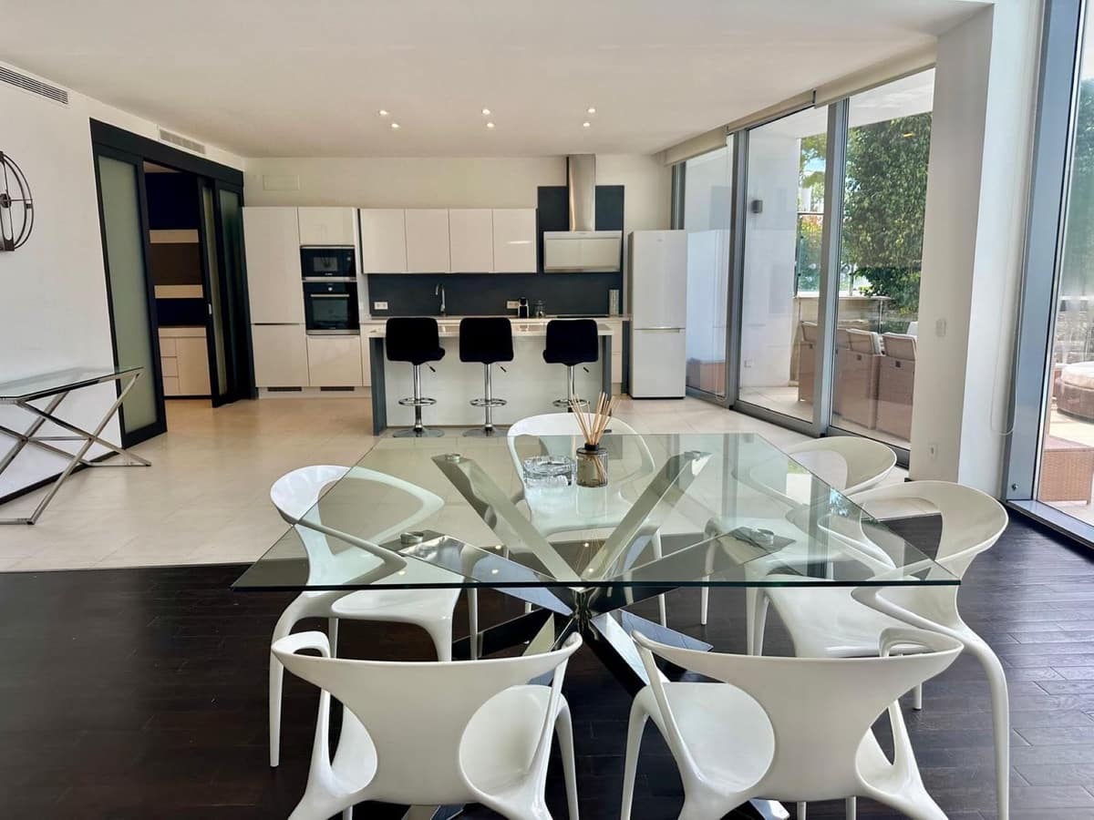 Casa de 5 habitaciones en Golden Mile en alquiler con piscina garaje - 13.000 € (Ref: 10016090)