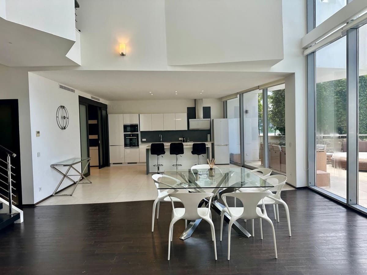Casa de 5 habitaciones en Golden Mile en alquiler con piscina garaje - 13.000 € (Ref: 10016090)