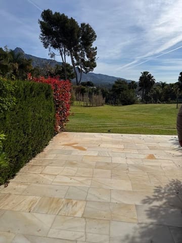 Adosado de 3 habitaciones en Aloha Golf, Marbella en venta con piscina garaje - 795.000 € (Ref: 10026232)