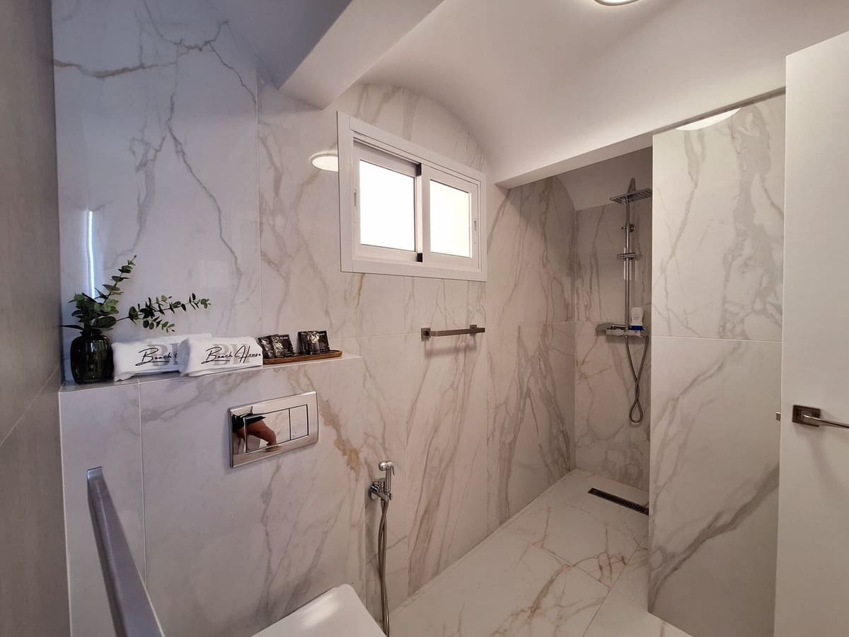 3 sovrum Semi-fristående Villa att hyra i Bahia Dorada med pool garage - 7 500 € (Ref: 10030931)