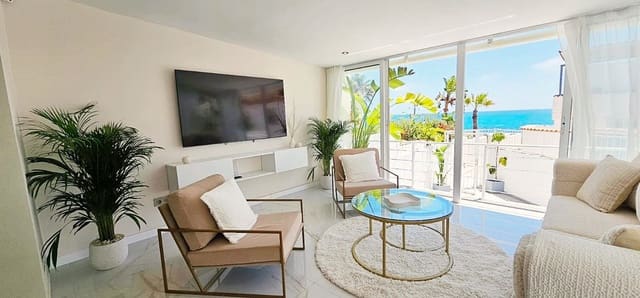 3 bedroom Semi-detached Villa for rent in Bahía Dorada, Estepona - € 7,500 (Ref: 10030931)