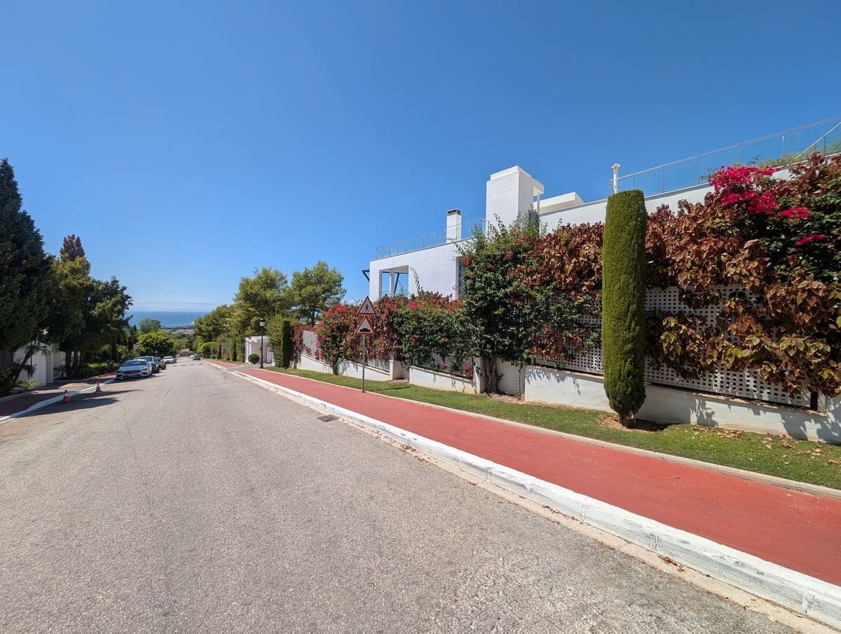 Pareado de 5 habitaciones en Golden Mile en venta con piscina garaje - 3.300.000 € (Ref: 10039082)