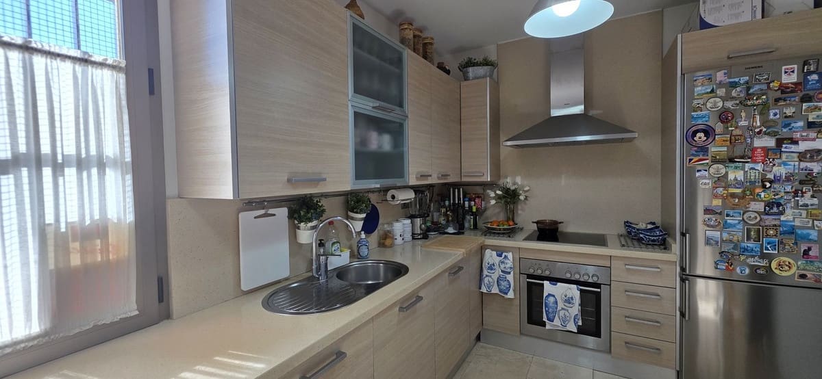 3 bedroom Townhouse for sale in Benahavis with pool garage - € 925,000 (Ref: 10051950)