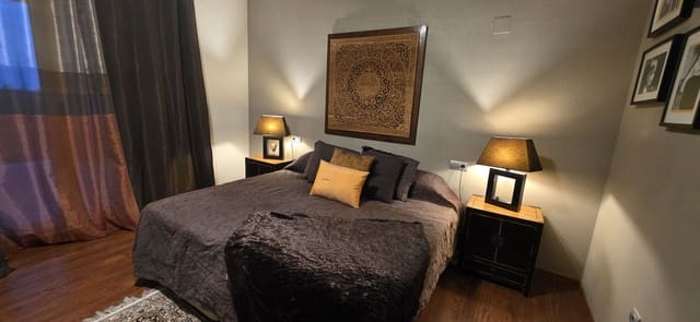 3 chambre Villa/Maison Semi-Mitoyenne à vendre à Benahavís avec piscine garage - 925 000 € (Ref: 10051950)