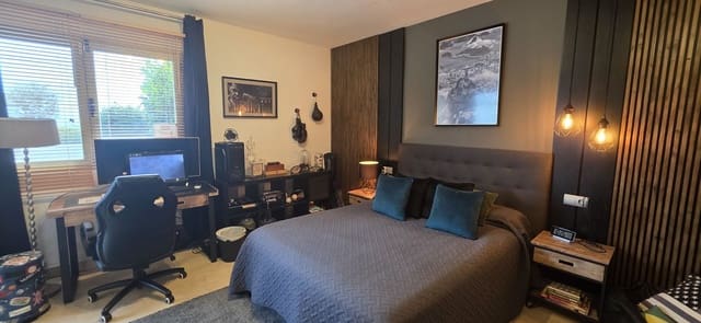 3 chambre Villa/Maison Semi-Mitoyenne à vendre à Benahavís avec piscine garage - 925 000 € (Ref: 10051950)