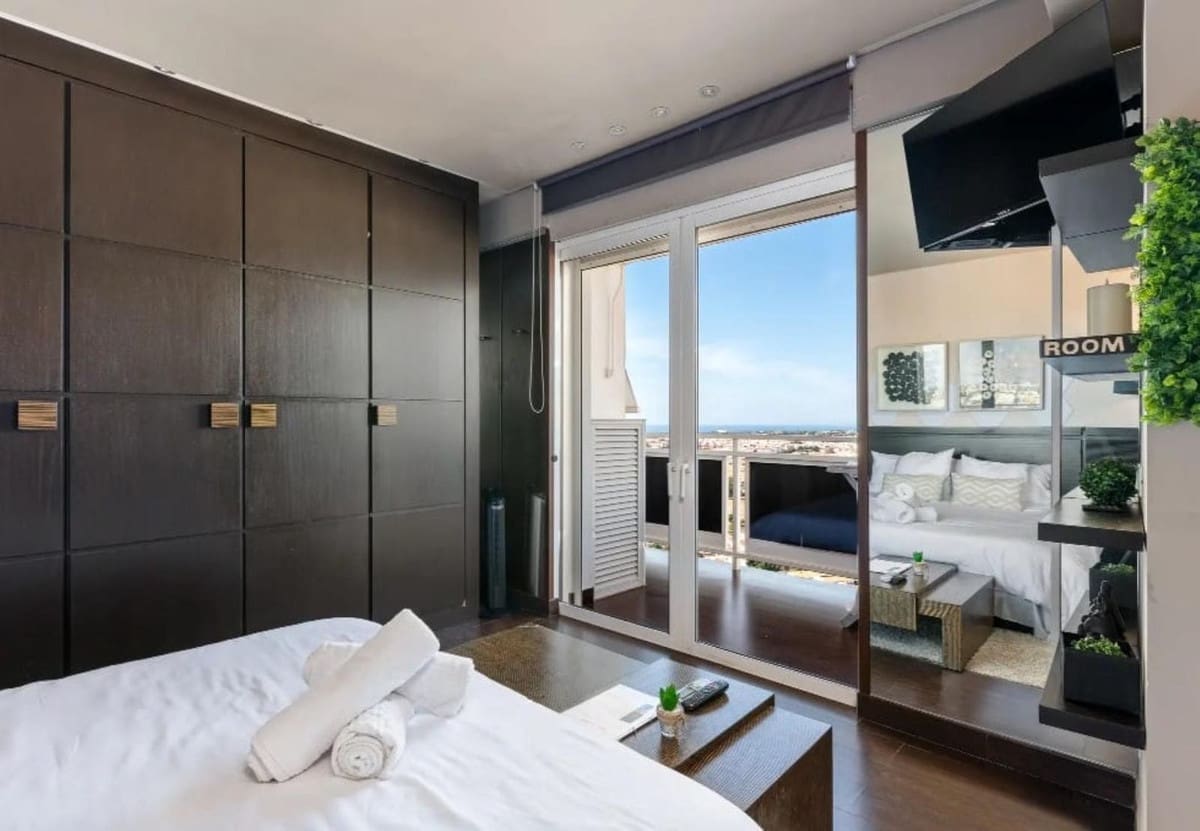 1 Zimmer Penthouse zu verkaufen in Marbella mit Pool Garage - 295.000 € (Ref: 10065212)