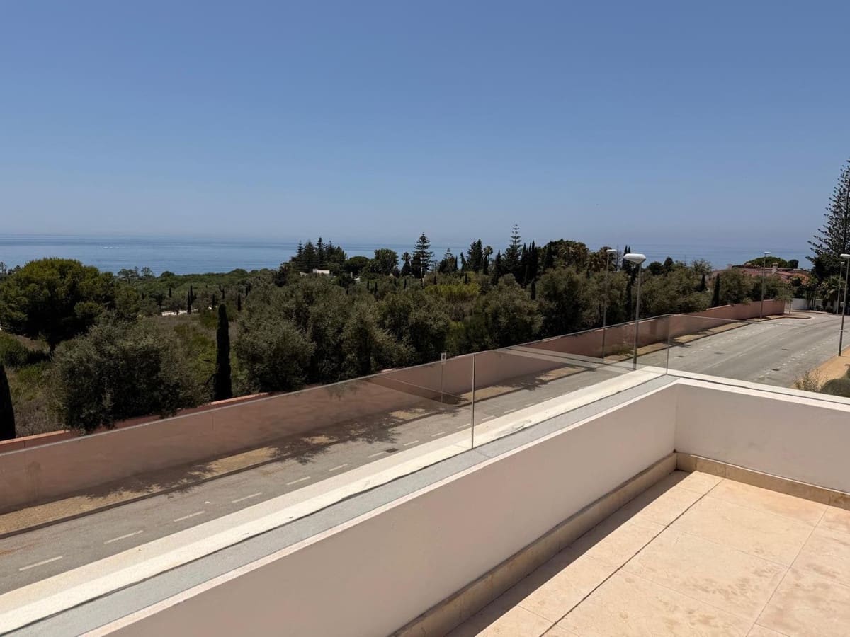 4 sypialnia Willa do wynajęcia w Marbella z basenem garażem - 14 000 € (Ref: 10120402)