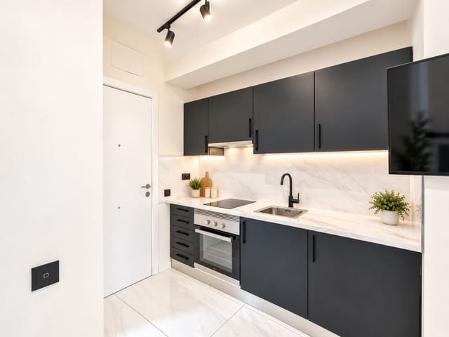 1 sypialnia Studio do wynajęcia w Nueva Andalucia, Marbella z basenem garażem - 1 500 € (Ref: 10140226)