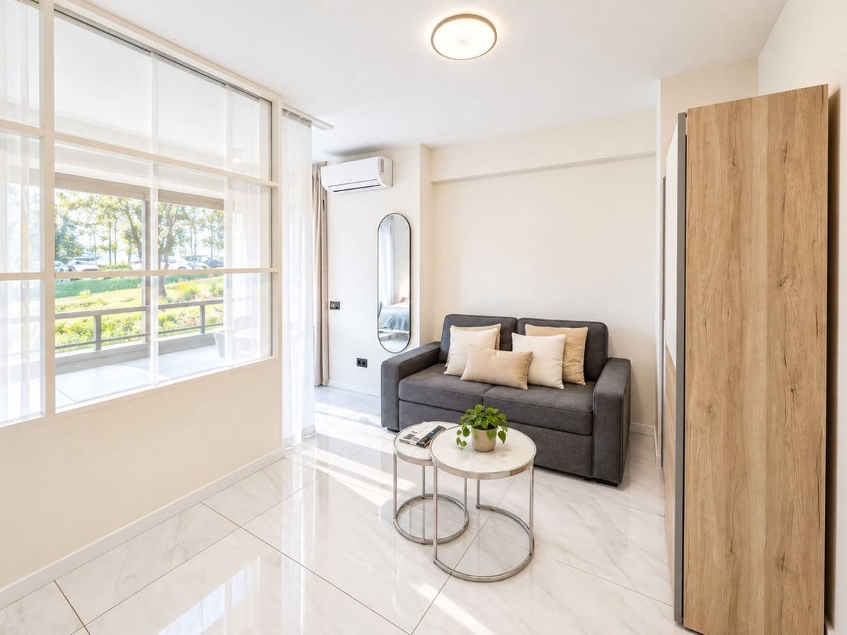 1 sypialnia Studio do wynajęcia w Nueva Andalucia z basenem garażem - 1 500 € (Ref: 10140226)